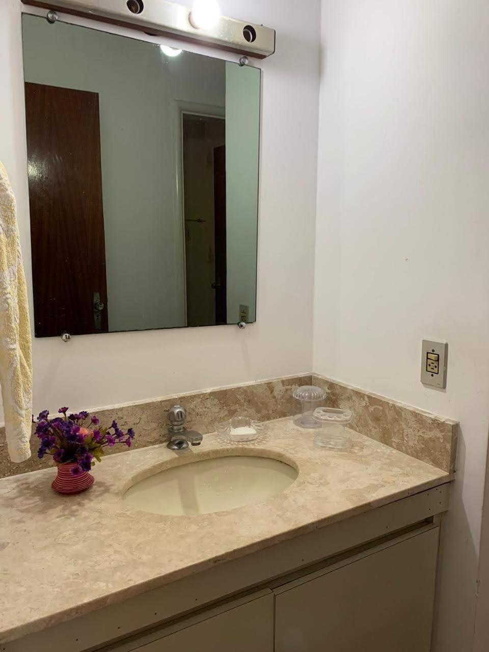 4 Suites, Ar Cond Tv, Internet, Piscina,150 Mts Praia! Aceitamos Pet! กัวรูจา ภายนอก รูปภาพ